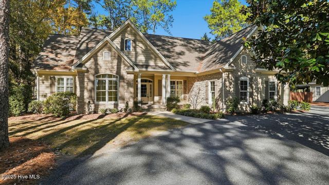 380 Grove Road, Southern Pines, NC 28387