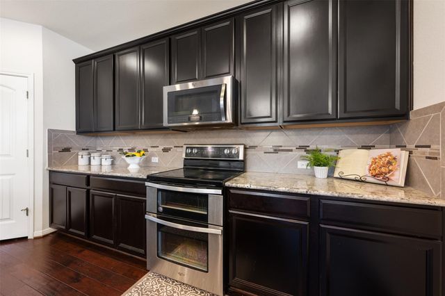 17221 Brittle LN, Pflugerville, TX 78660