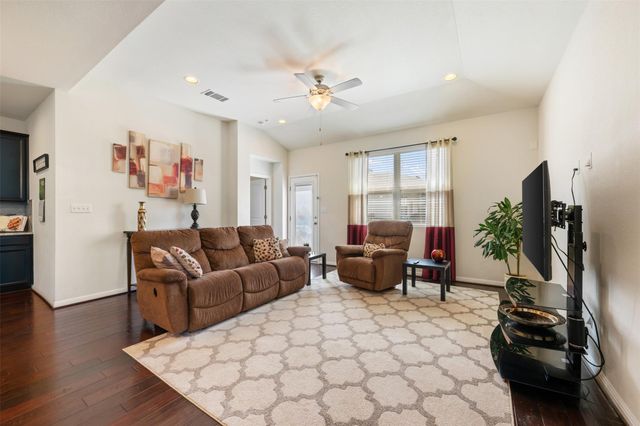 17221 Brittle LN, Pflugerville, TX 78660