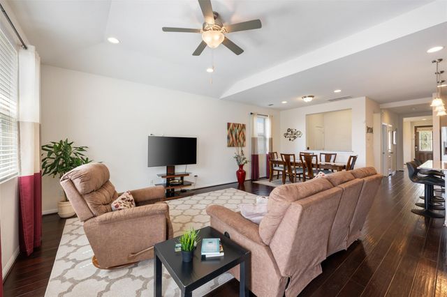 17221 Brittle LN, Pflugerville, TX 78660