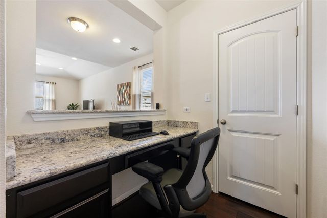 17221 Brittle LN, Pflugerville, TX 78660