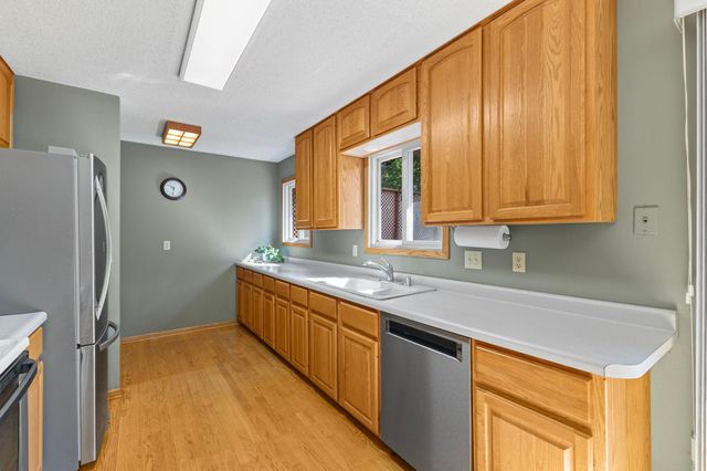 4212 Desoto Street, Vadnais Heights, MN 55127