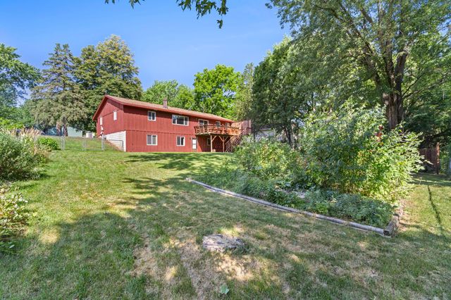 4212 Desoto Street, Vadnais Heights, MN 55127