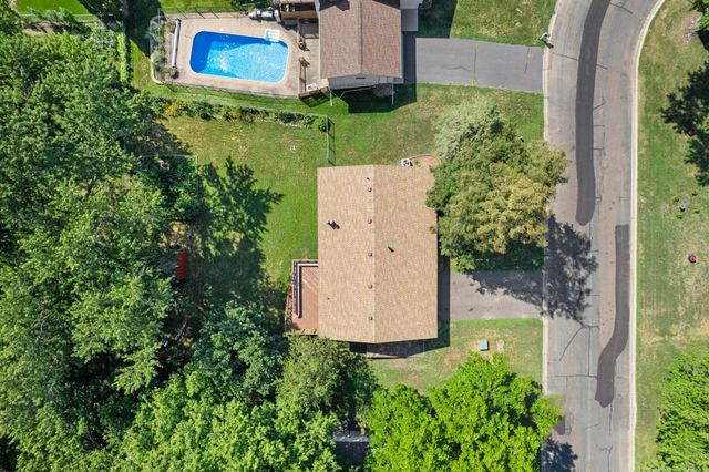 4212 Desoto Street, Vadnais Heights, MN 55127