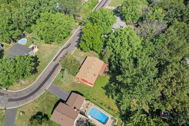 4212 Desoto Street, Vadnais Heights, MN 55127