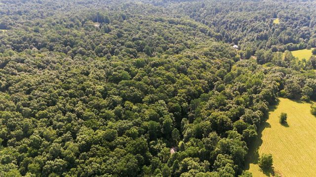 2024 Powdermill Hill Rd, Lawrenceburg, TN 38464