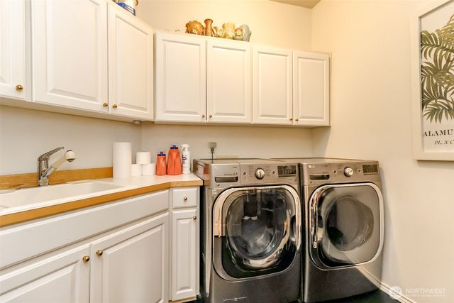 30015 1st Place S, Federal Way, WA 98003