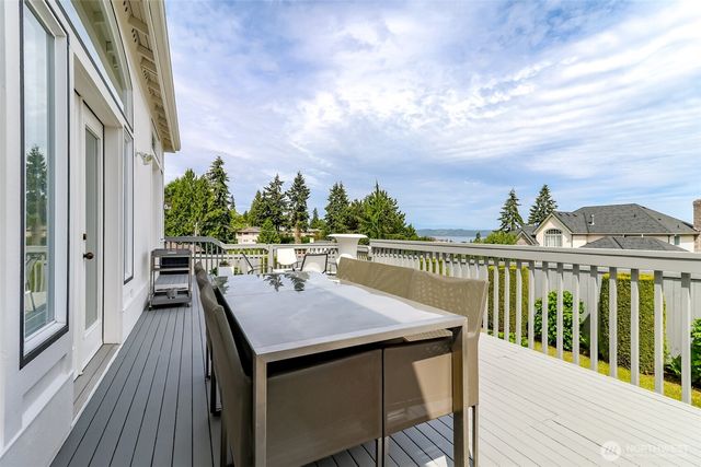 30015 1st Place S, Federal Way, WA 98003