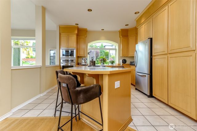 30015 1st Place S, Federal Way, WA 98003