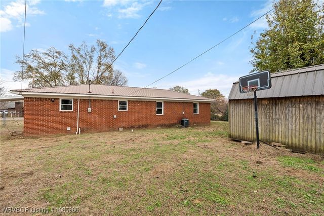2137 N 62nd Terrace, Van Buren, AR 72956