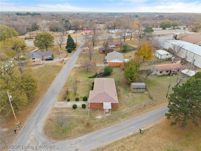 2137 N 62nd Terrace, Van Buren, AR 72956