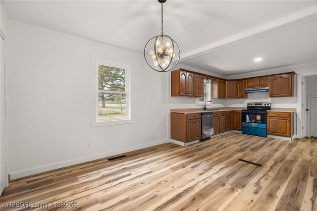 2137 N 62nd Terrace, Van Buren, AR 72956