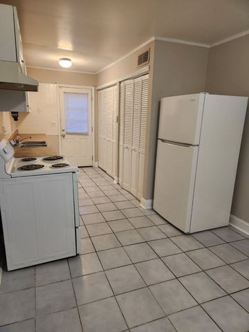 1301 Neelys Bend Rd Apt A2, Madison, TN 37115