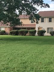 1301 Neelys Bend Rd Apt A2, Madison, TN 37115