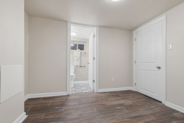 9127 S Essex Avenue, Chicago, IL 60617