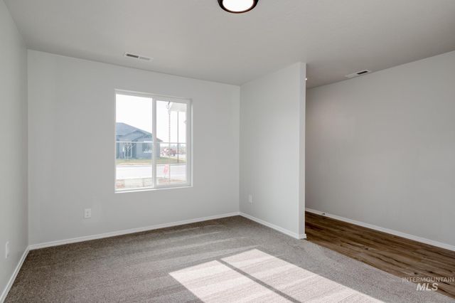 5009 Endicott Dr, Caldwell, ID 83605