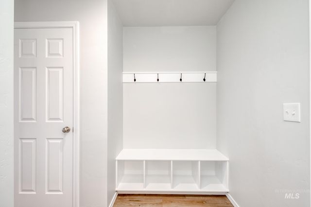 5009 Endicott Dr, Caldwell, ID 83605