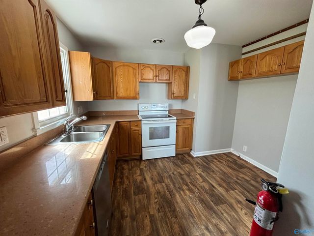 3109 Hillsboro Road SW, Huntsville, AL 35805