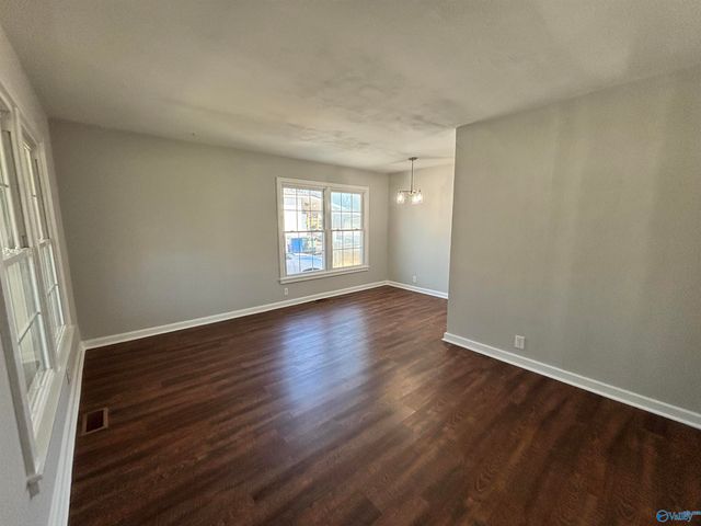 3109 Hillsboro Road SW, Huntsville, AL 35805