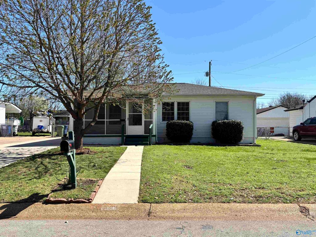 3109 Hillsboro Road SW, Huntsville, AL 35805