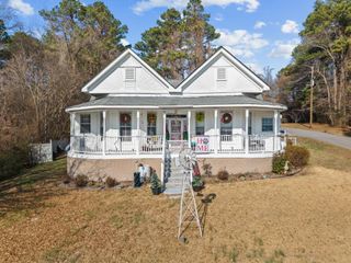 431 W Memorial Drive, Dallas, GA 30132