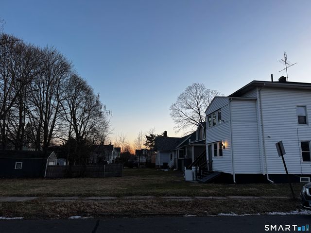 255 Chapman Street, New Britain, CT 06051