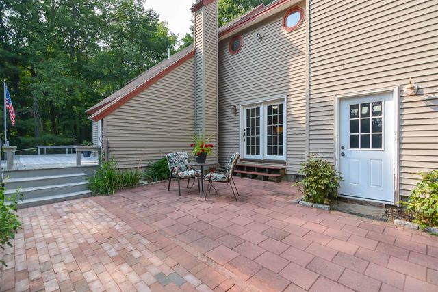 311 Rattlesnake Hill Road, Auburn, NH 03032