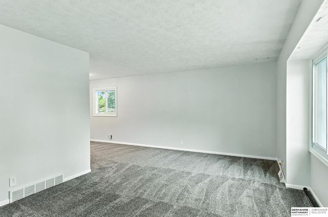 12830 Emiline Street, Omaha, NE 68138