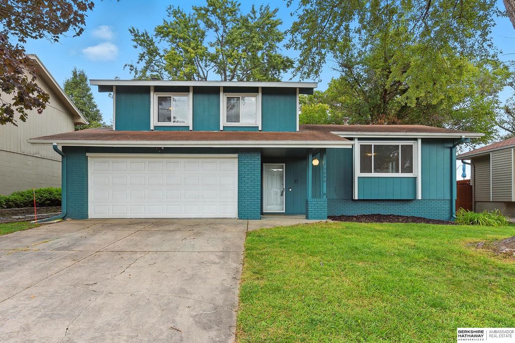 12830 Emiline Street, Omaha, NE 68138