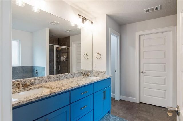 260 S Maroon Avenue, Fayetteville, AR 72704