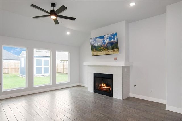 260 S Maroon Avenue, Fayetteville, AR 72704