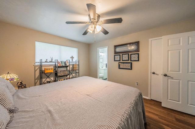 5004 Blackstone Drive, River Oaks, TX 76114