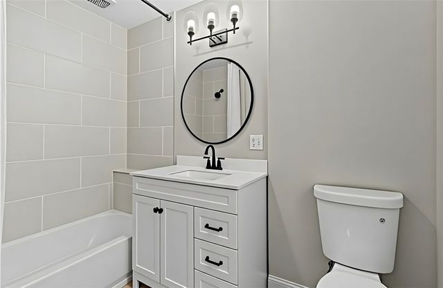 70 Whittier Road, Pawtucket, RI 02861