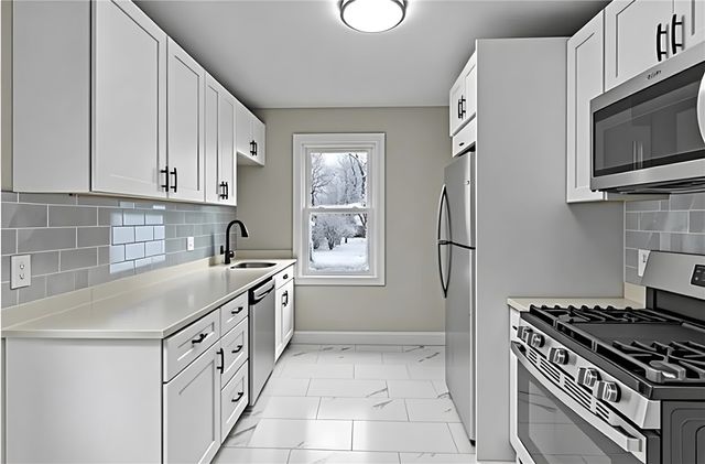 70 Whittier Road, Pawtucket, RI 02861