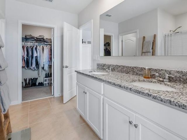9500 BLACK WALNUT DRIVE, Clermont, FL 34715