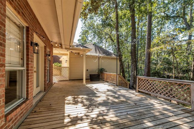 454 Stephen F Austin Drive, Conroe, TX 77302