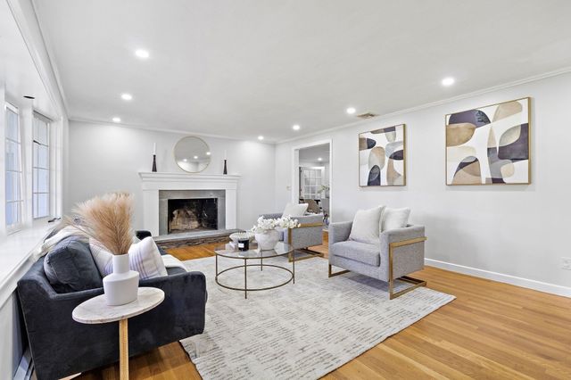 25 Forest Ridge Road, Weston, MA 02493