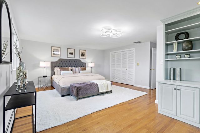 25 Forest Ridge Road, Weston, MA 02493