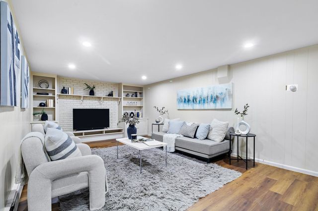 25 Forest Ridge Road, Weston, MA 02493