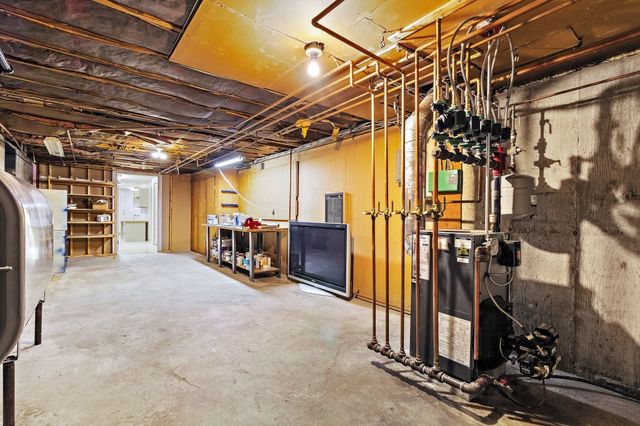 25 Forest Ridge Road, Weston, MA 02493