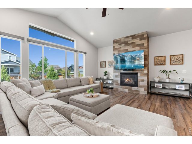 586 Greenspire Dr, Windsor, CO 80550