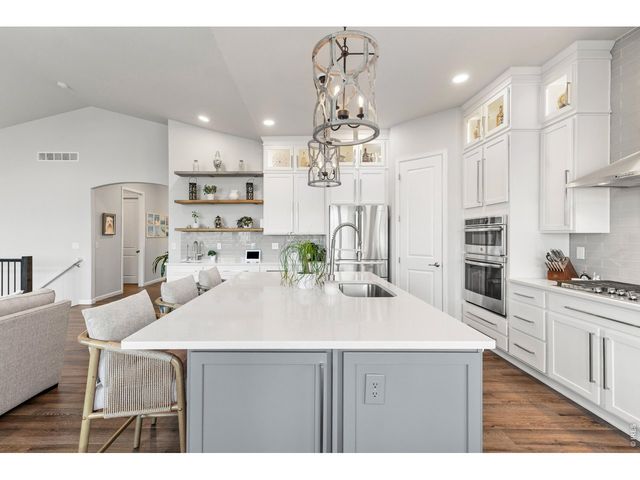 586 Greenspire Dr, Windsor, CO 80550