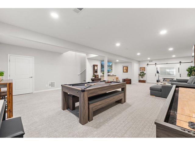 586 Greenspire Dr, Windsor, CO 80550