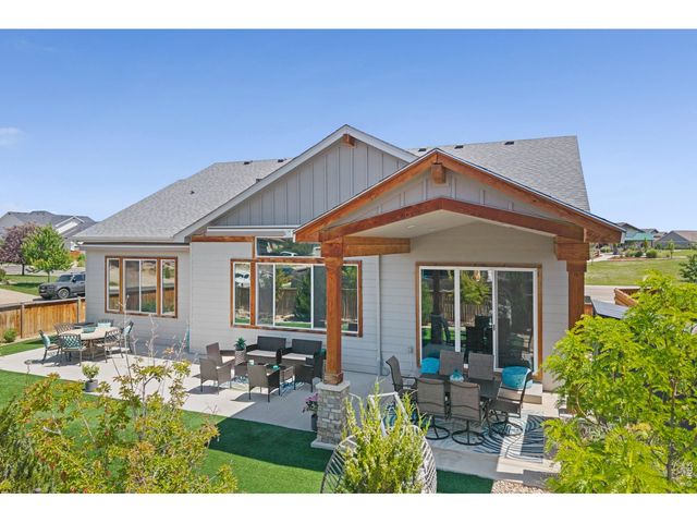 586 Greenspire Dr, Windsor, CO 80550