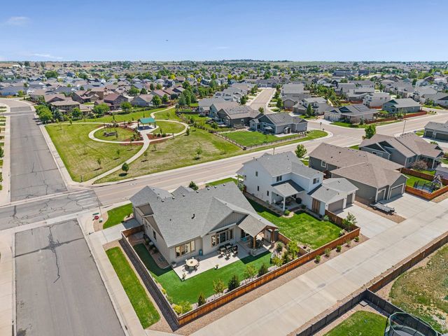 586 Greenspire Dr, Windsor, CO 80550