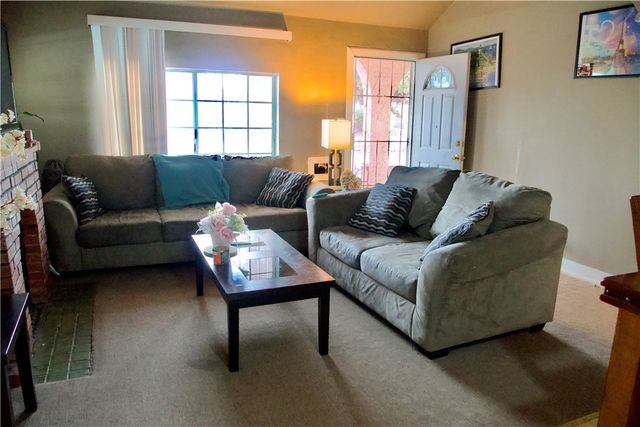 837 W 103rd Street, Los Angeles, CA 90044