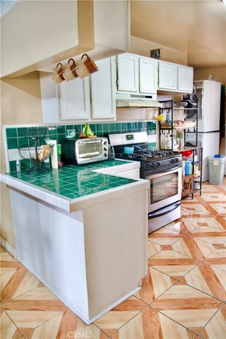 837 W 103rd Street, Los Angeles, CA 90044