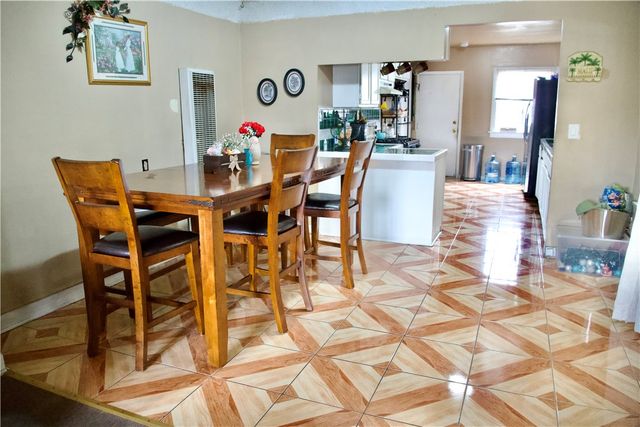 837 W 103rd Street, Los Angeles, CA 90044