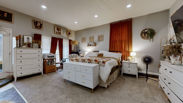 1515 Smith Dr, Lebanon, TN 37087