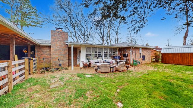 1515 Smith Dr, Lebanon, TN 37087